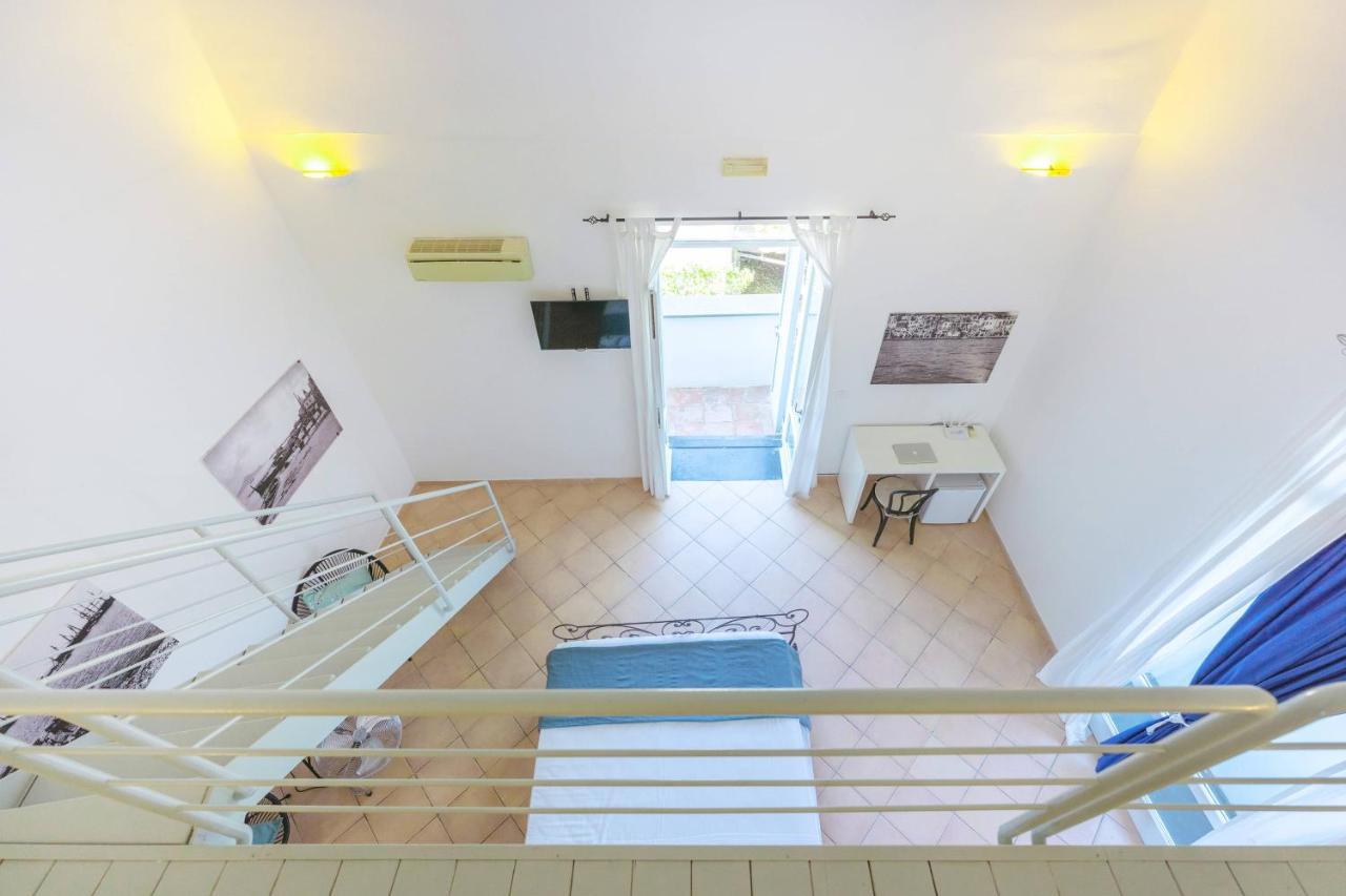 Palazzo Attila - Gioia Apartments Procida Kültér fotó