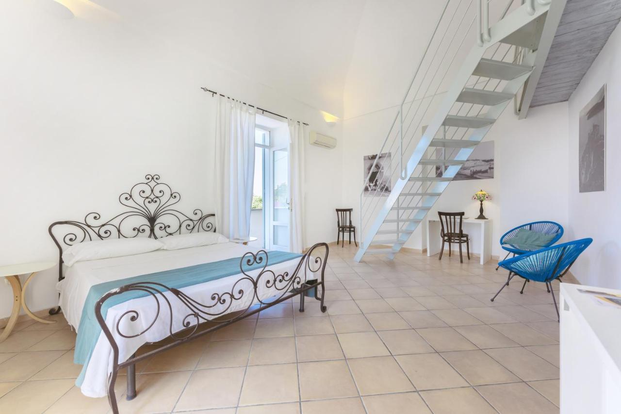 Palazzo Attila - Gioia Apartments Procida Kültér fotó